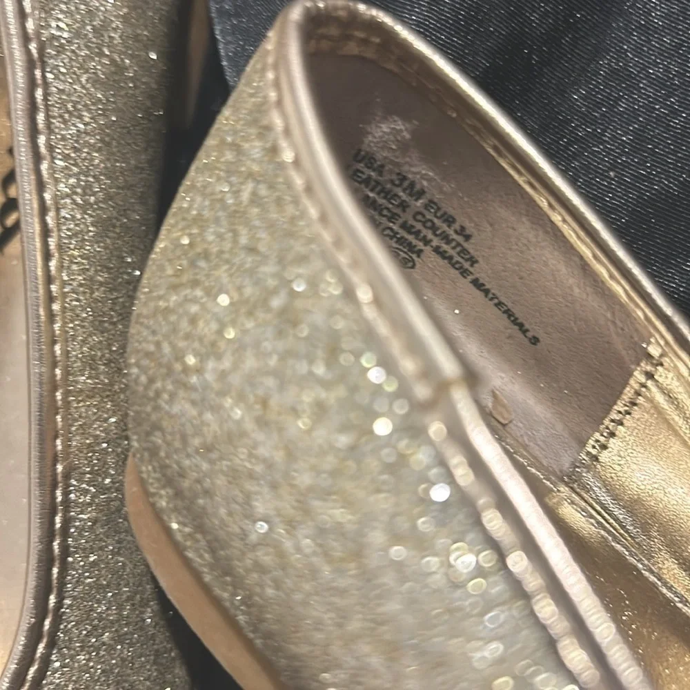 ❌FINAL PRICE DROP❌Nina Gold Glitter Ballet flats Slip on Shoes size 3 NWT!